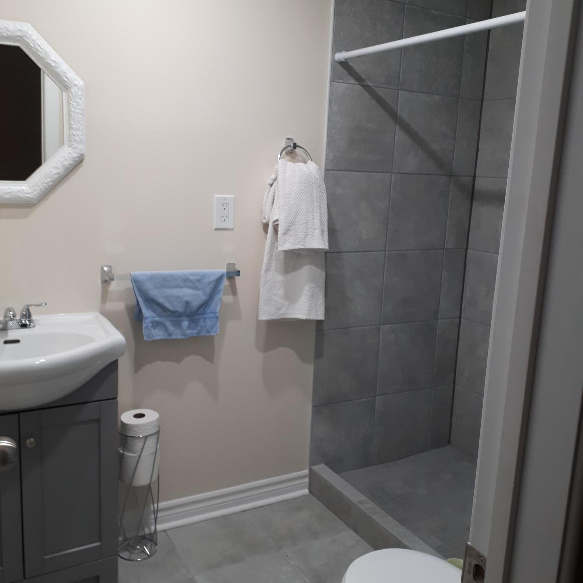 In Beacon Hill Hotel Ottawa Bagian luar foto